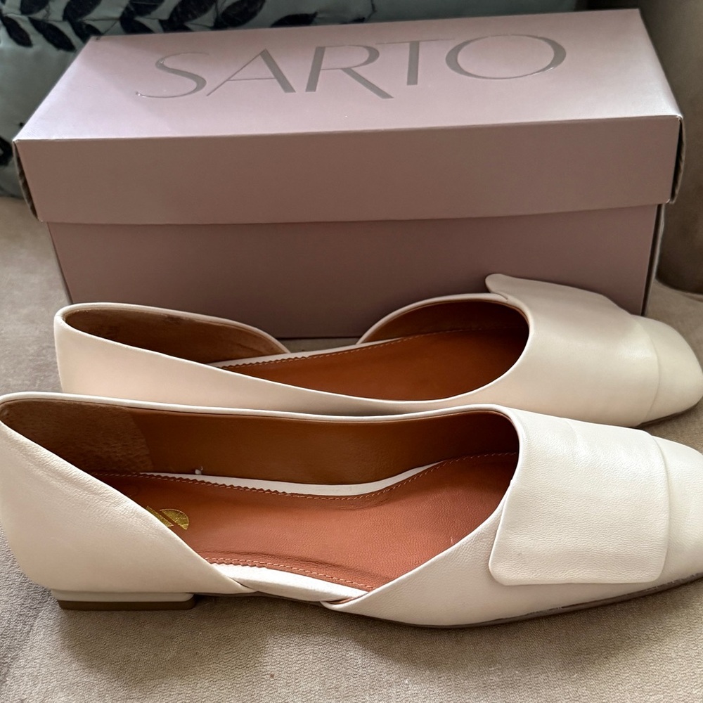 Franco Sarto Cream Leather Flats